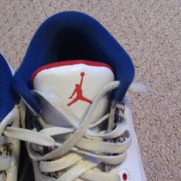 True blue 3s - Picture 4 of 4